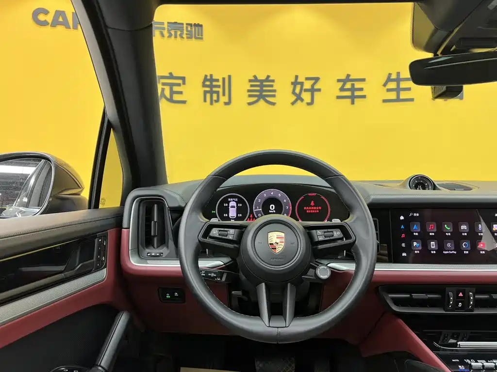 Porsche Cayenne — миниатюра 33