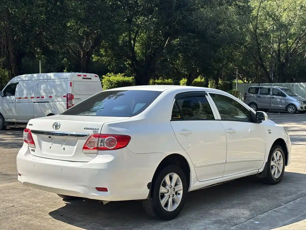 Toyota Corolla — миниатюра 7