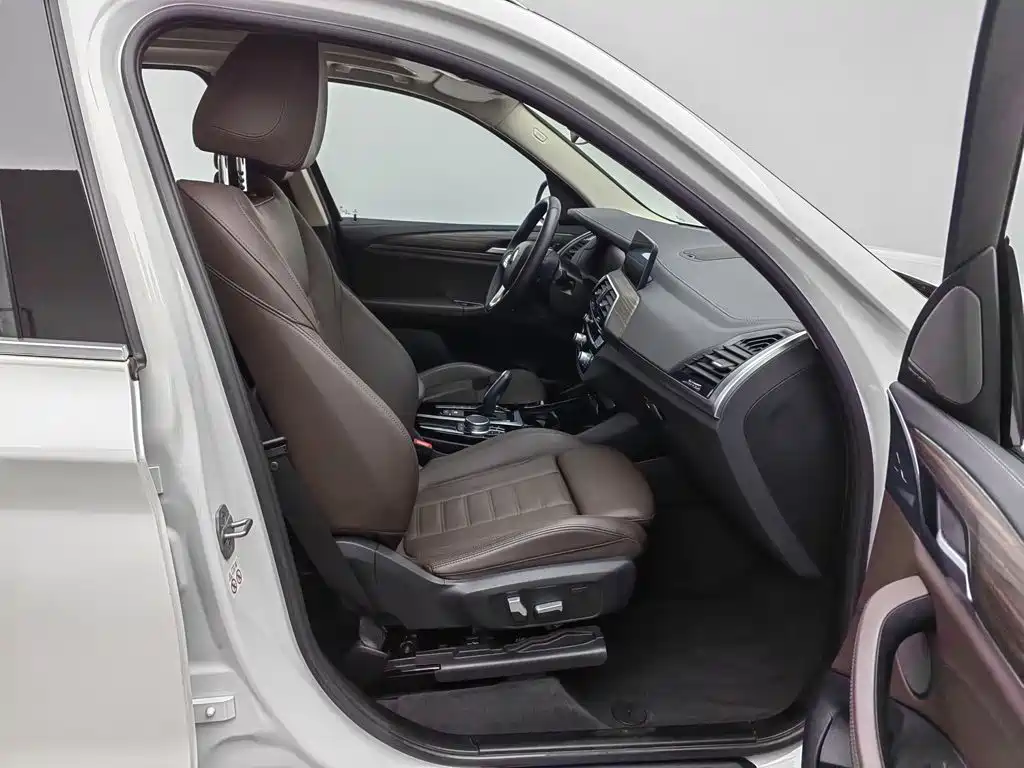 BMW X3 — миниатюра 23