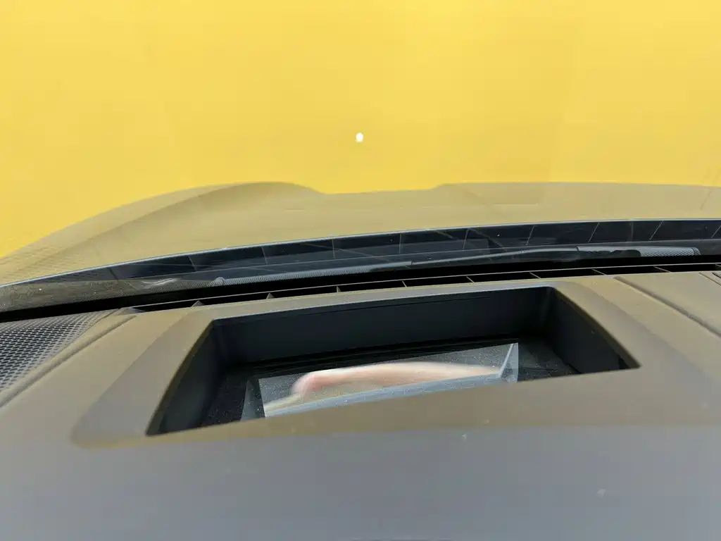 Porsche Cayenne — миниатюра 12