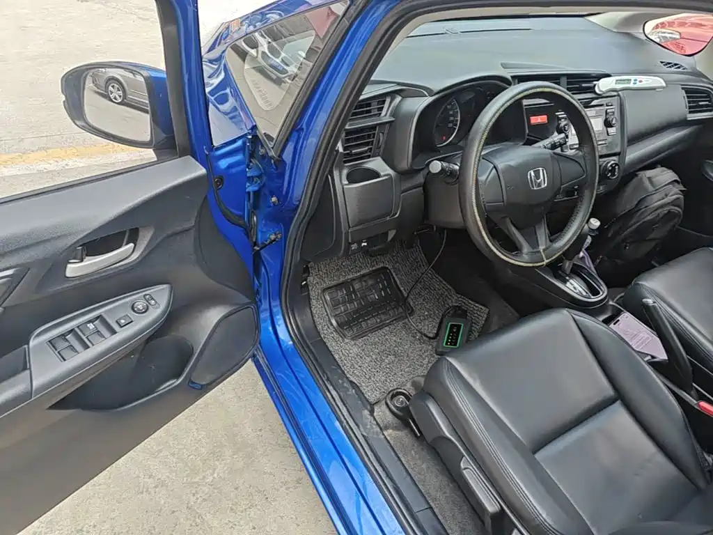 Honda Fit — миниатюра 16