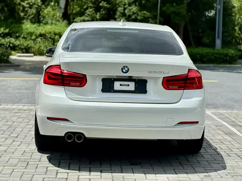 BMW 3 Series — миниатюра 8