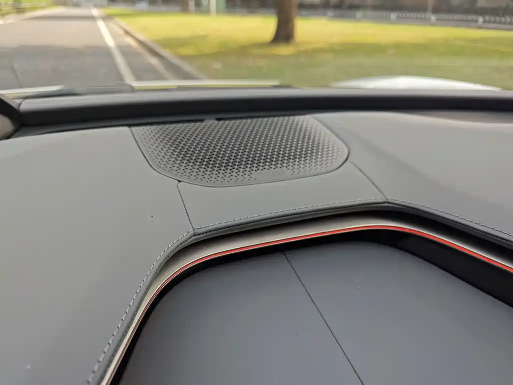 Lotus EMEYA — миниатюра 17