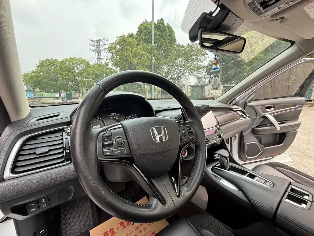Honda Avancier — миниатюра 9
