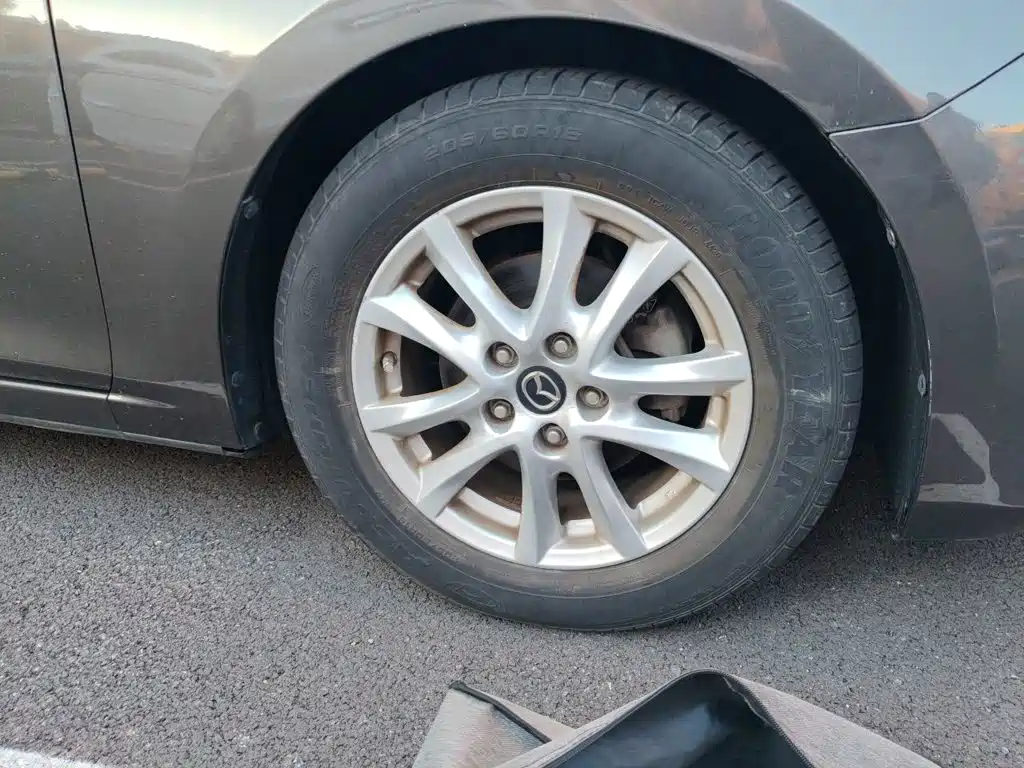 Mazda 3 Axela — миниатюра 24