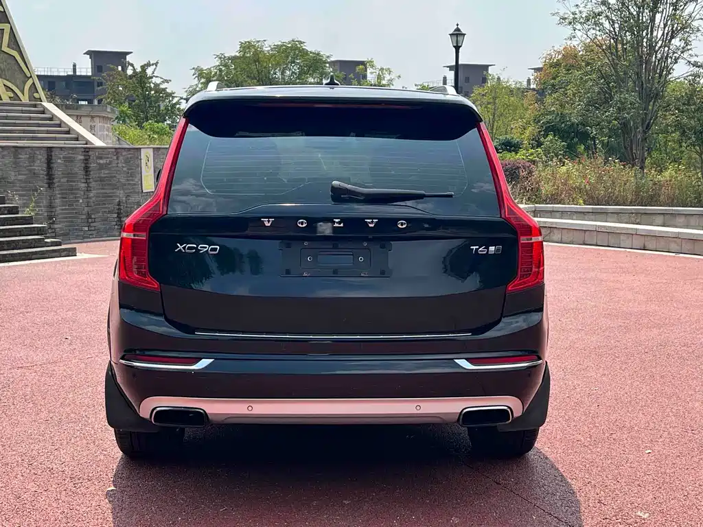 Volvo XC90 — миниатюра 5