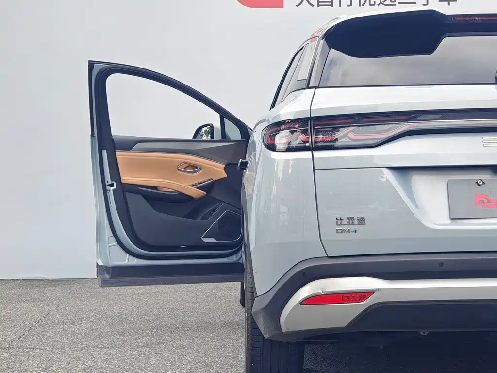 BYD L DM-i — миниатюра 7