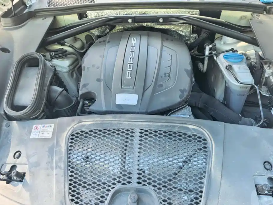 Porsche Macan — миниатюра 10