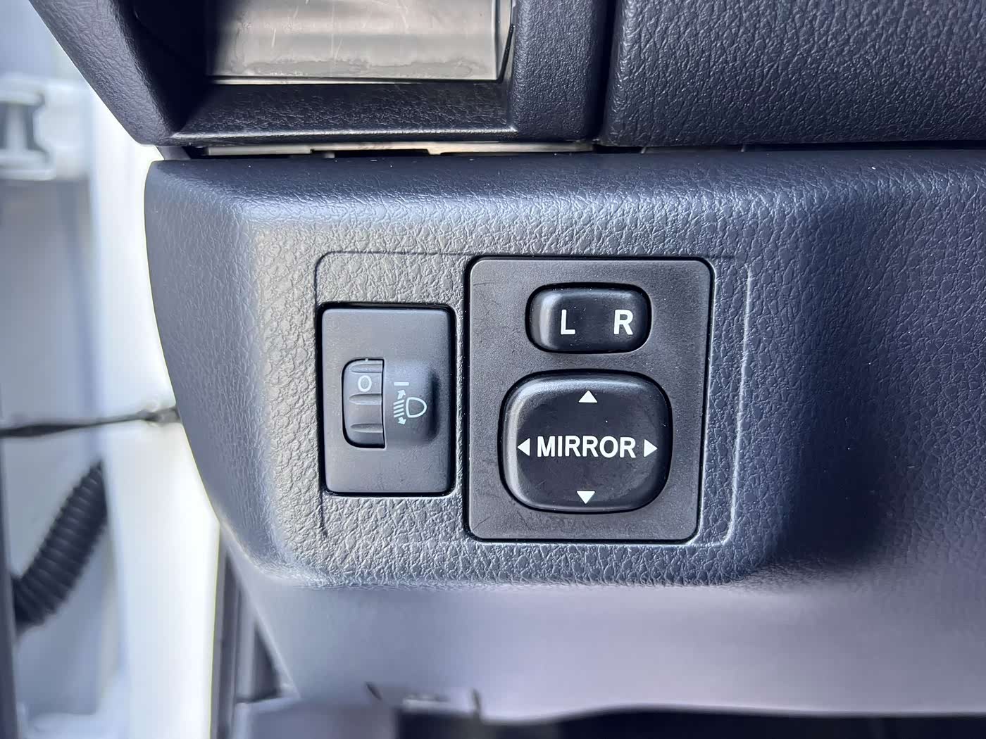 Toyota YARiS L Zhi Xuan 1.5 л 2022 г. Белый, пробег 15000 км