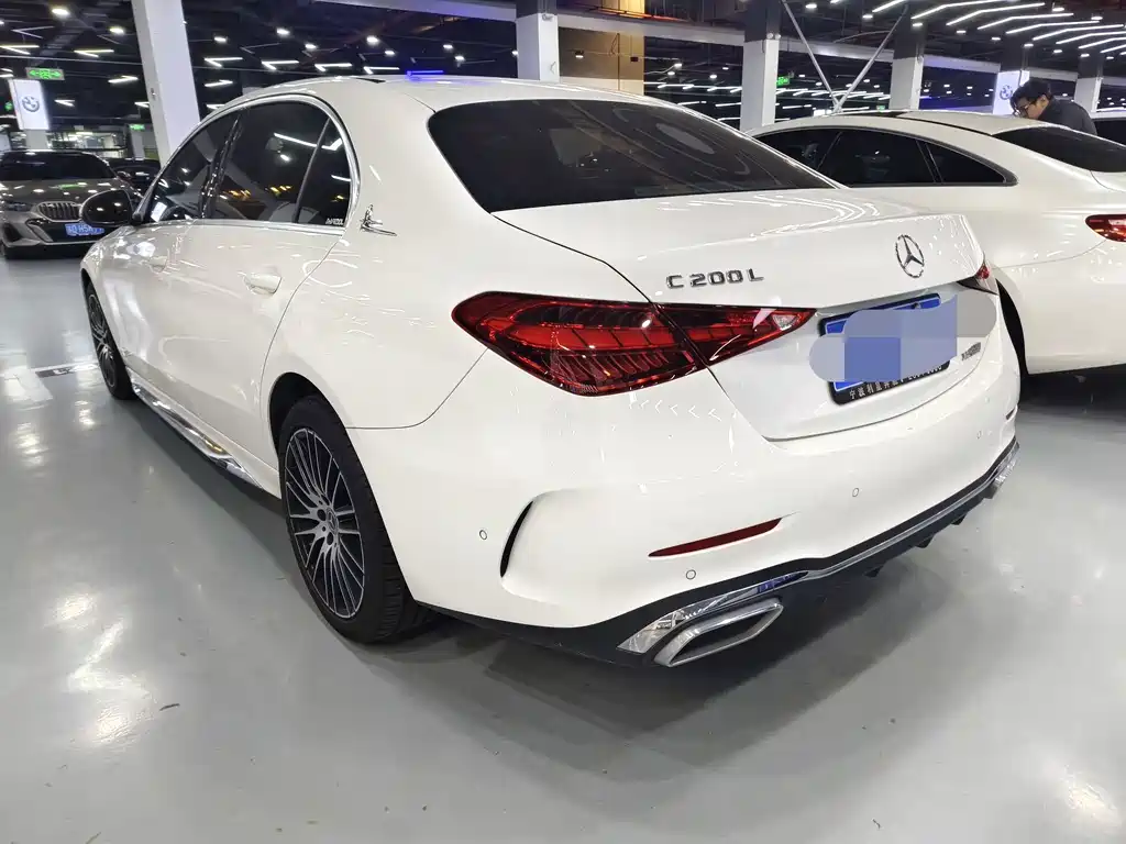 Mercedes-Benz C-Class — миниатюра 11