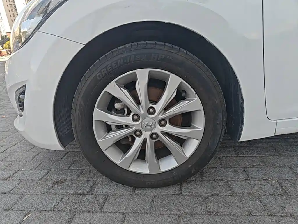 Hyundai Elantra Langdong — миниатюра 23