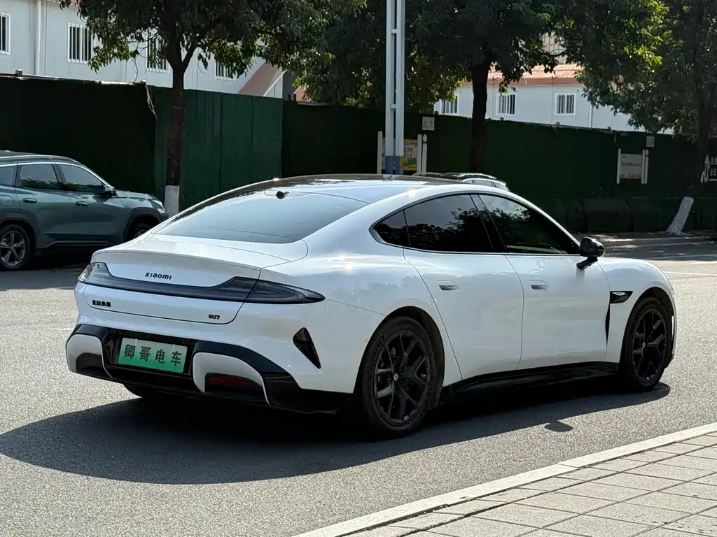XIAOMI CAR XIAOMI SU7