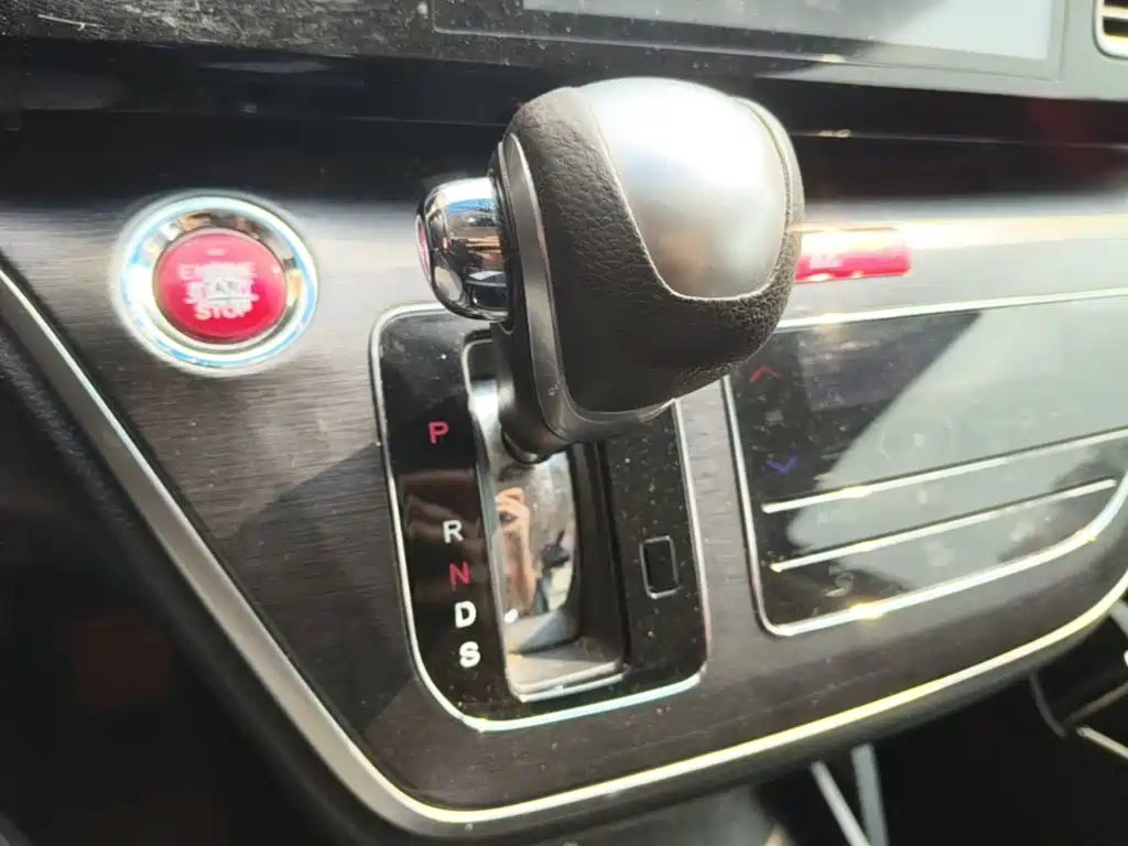 Honda Elysion — миниатюра 14