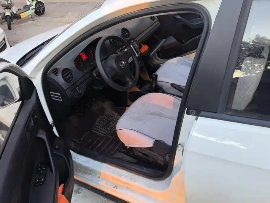 Volkswagen Jetta — миниатюра 9