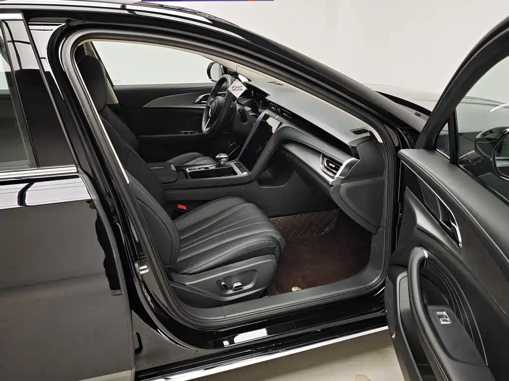 Hongqi Hongqi H5 — миниатюра 10