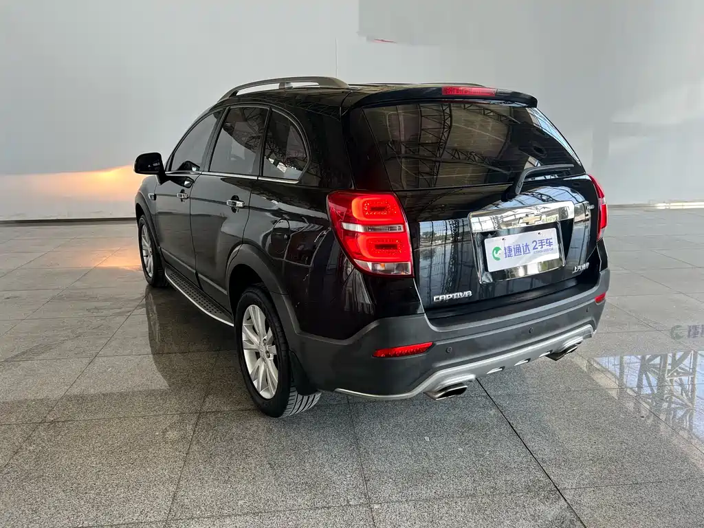 Chevrolet Captiva 2015 2.4L Flagship 7 мест