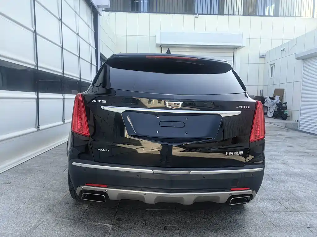 Cadillac XT5 — миниатюра 5