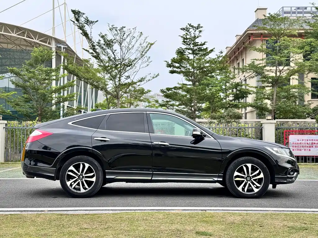 Honda Crosstour — миниатюра 5