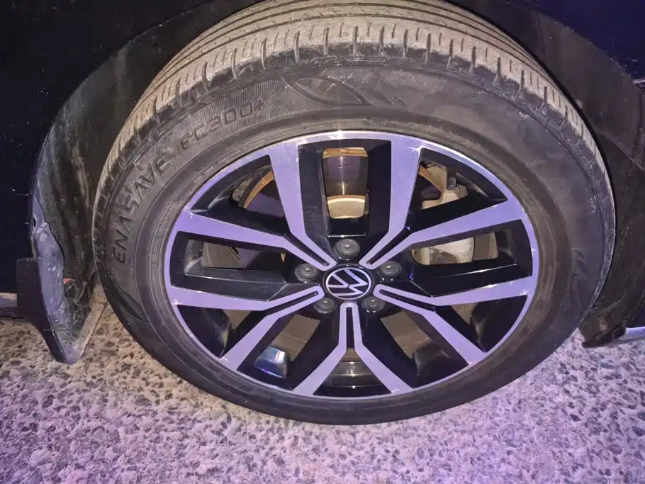 Volkswagen Magotan — миниатюра 6
