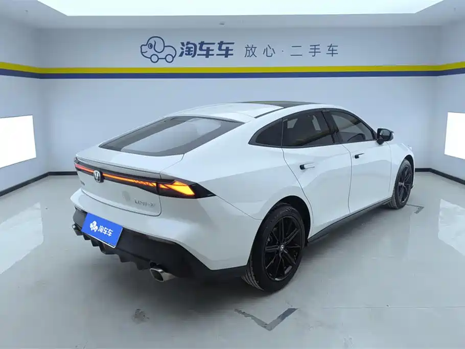 Changan UNI-V 2024 1.5T