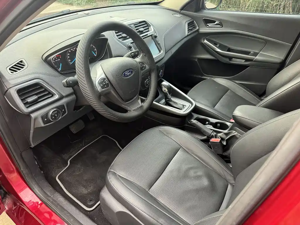 Ford Escort 2017 1.5L AT Fashion