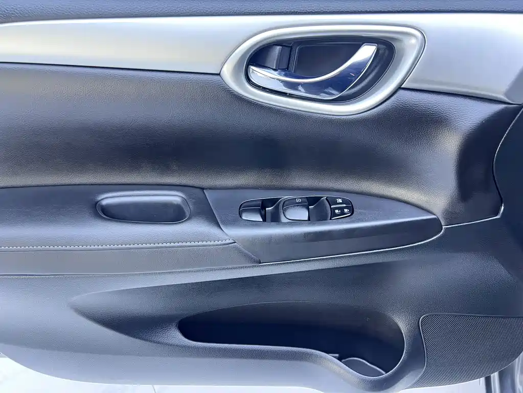 Nissan Sylphy — миниатюра 8