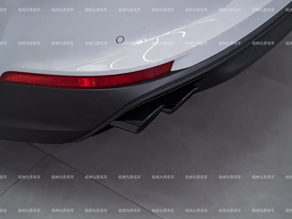 Porsche Panamera — миниатюра 11