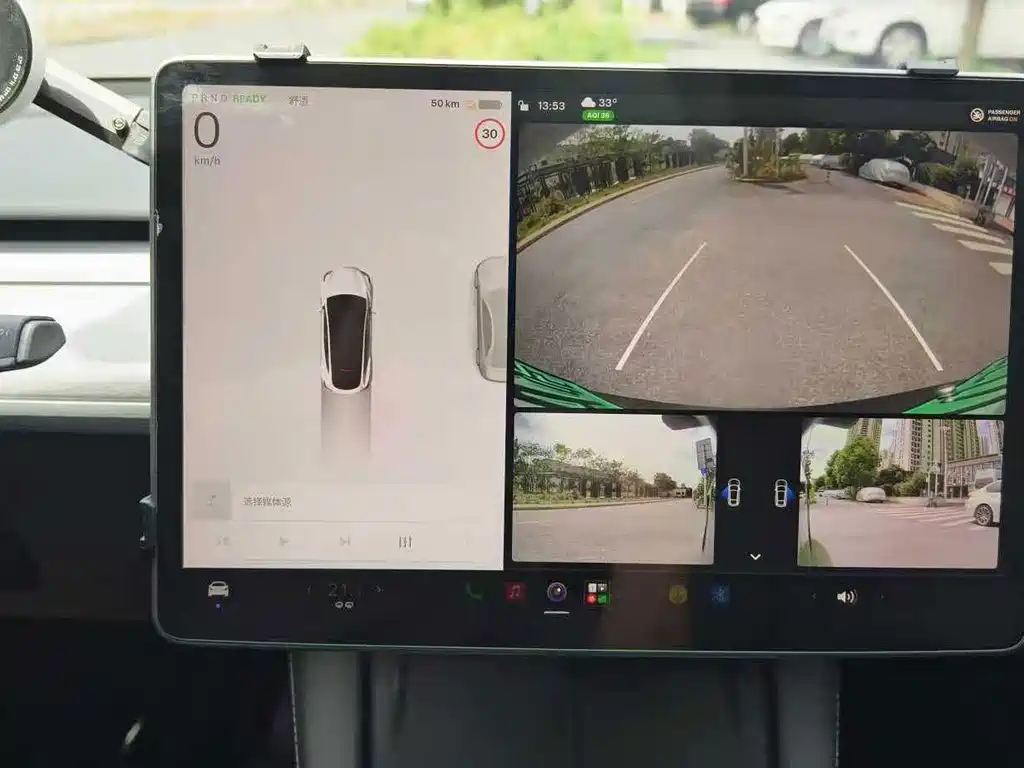 Tesla Model Y — миниатюра 20