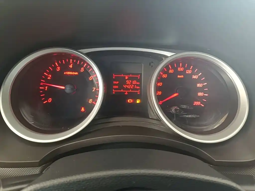 Wuling Hongguang — миниатюра 12