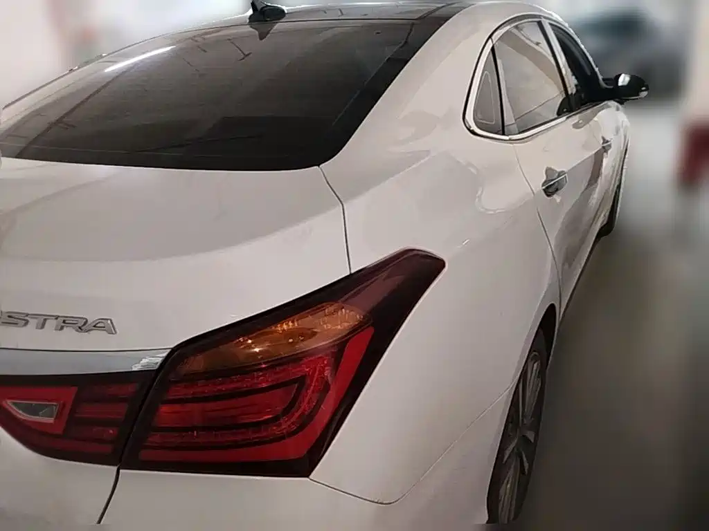 Hyundai Mistra — миниатюра 10