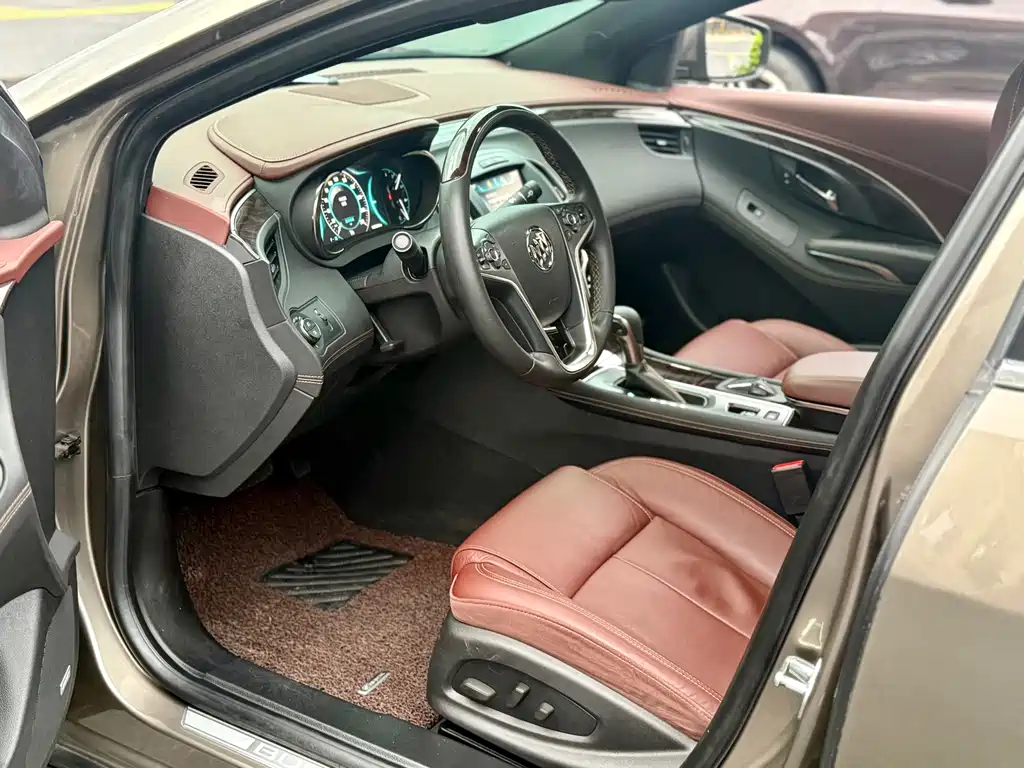 Buick LaCrosse — миниатюра 9