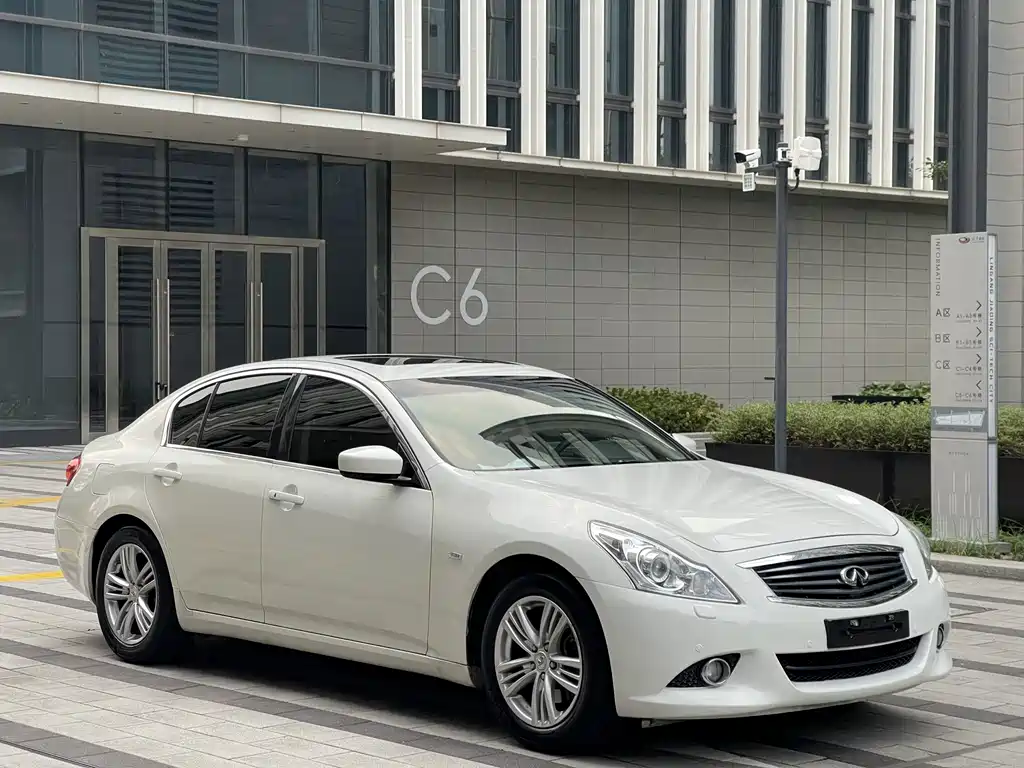 Infiniti G — миниатюра 3