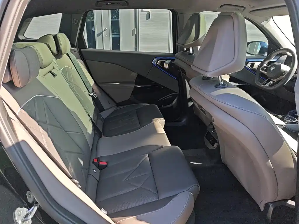 BMW X3 — миниатюра 9