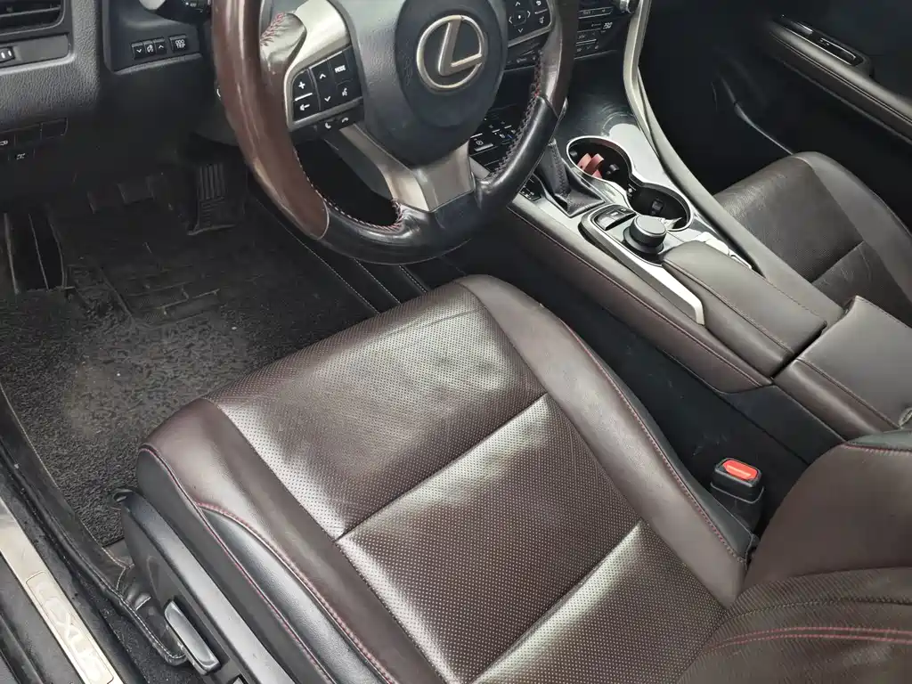 Lexus RX — миниатюра 2