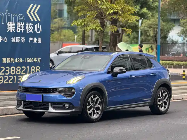 2019 Lynk & Co 02