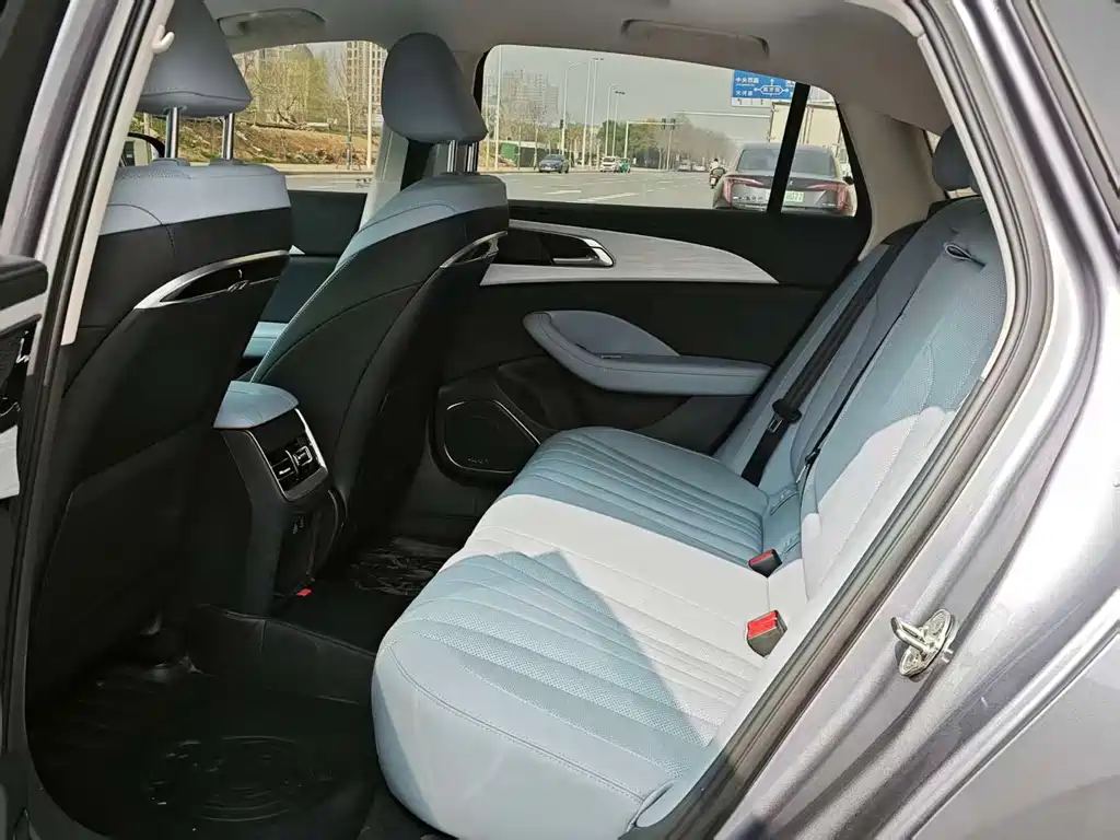 Hongqi HONGQI H5 PHEV