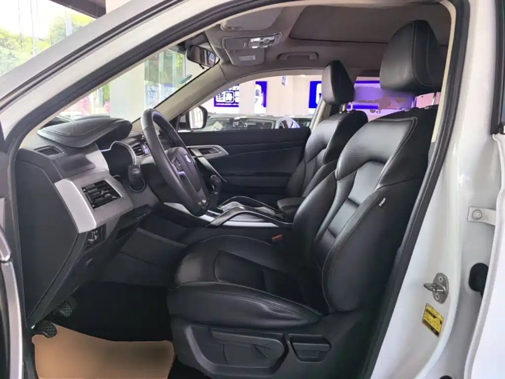Geely Boyue — миниатюра 15