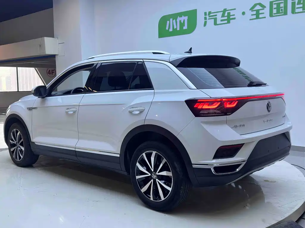 VOLKSWAGEN T ROC EXPLORING SONGS