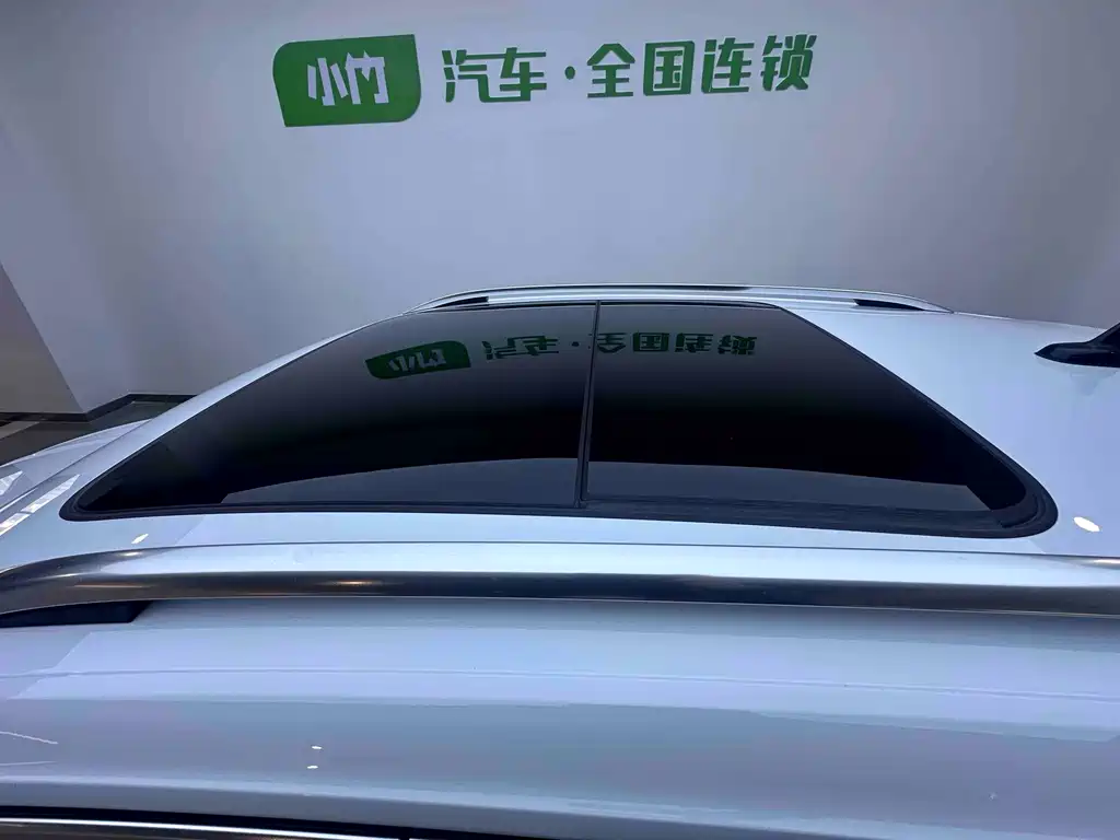 VOLKSWAGEN T ROC EXPLORING SONGS