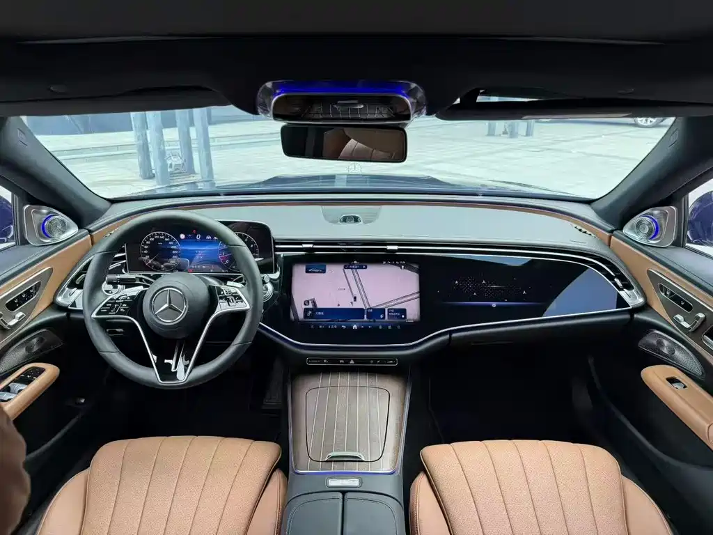 Mercedes-Benz E-Class — миниатюра 9