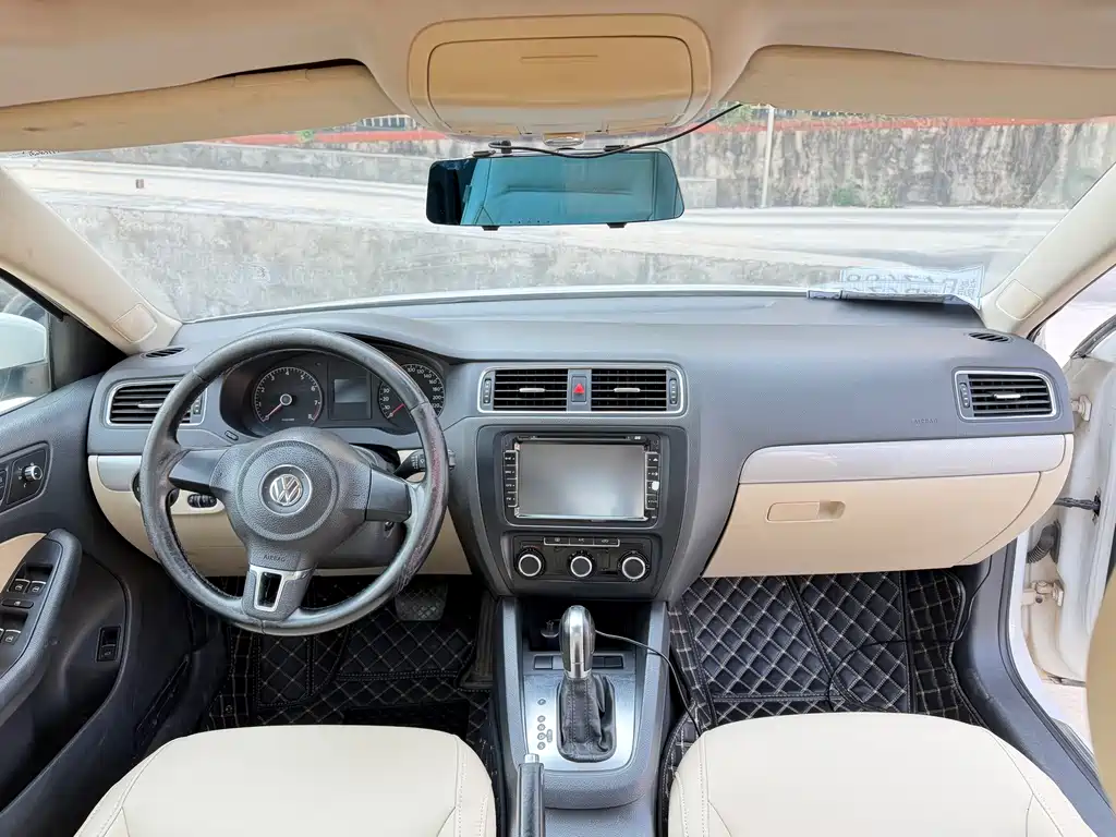 Volkswagen Sagitar — миниатюра 9