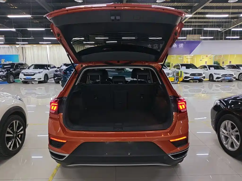 Volkswagen T-Roc — миниатюра 19