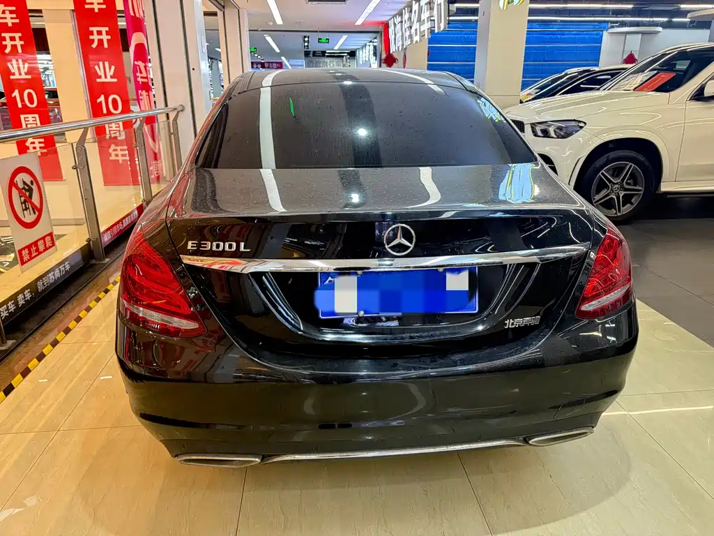 Mercedes-Benz C-Class — миниатюра 7