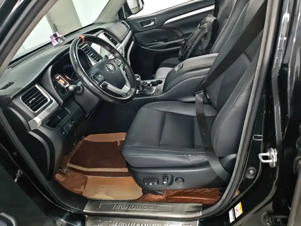Toyota Highlander — миниатюра 15