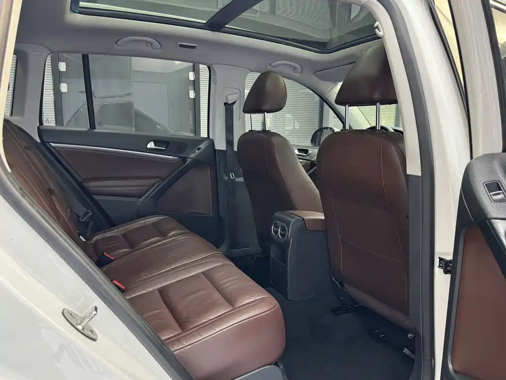 Volkswagen Tiguan — миниатюра 16