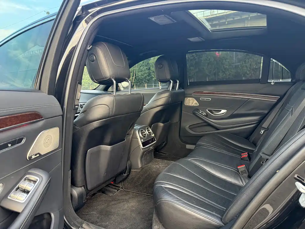 Mercedes-Benz S-Class — миниатюра 11