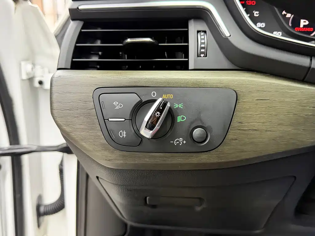 Audi A4L — миниатюра 18