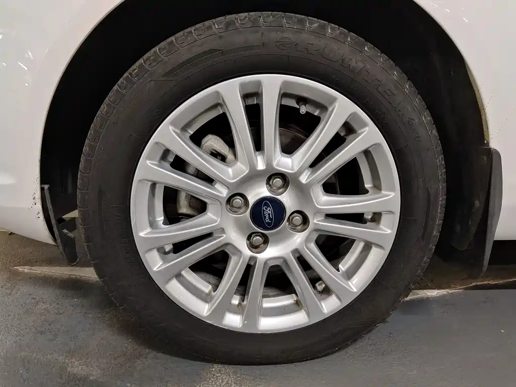 Ford Fiesta — миниатюра 13