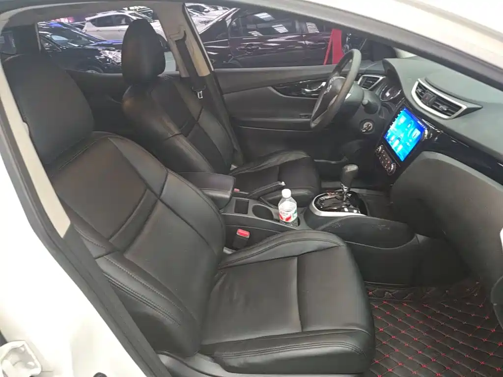 Nissan Qashqai — миниатюра 25