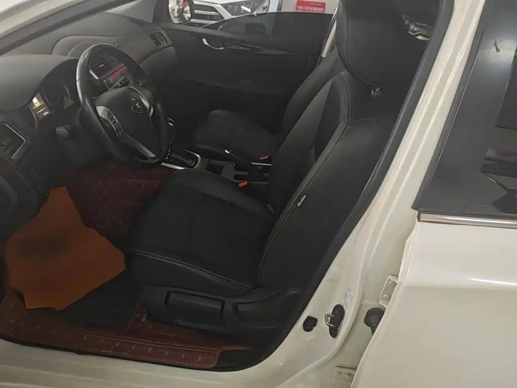 Nissan Tiida — миниатюра 15